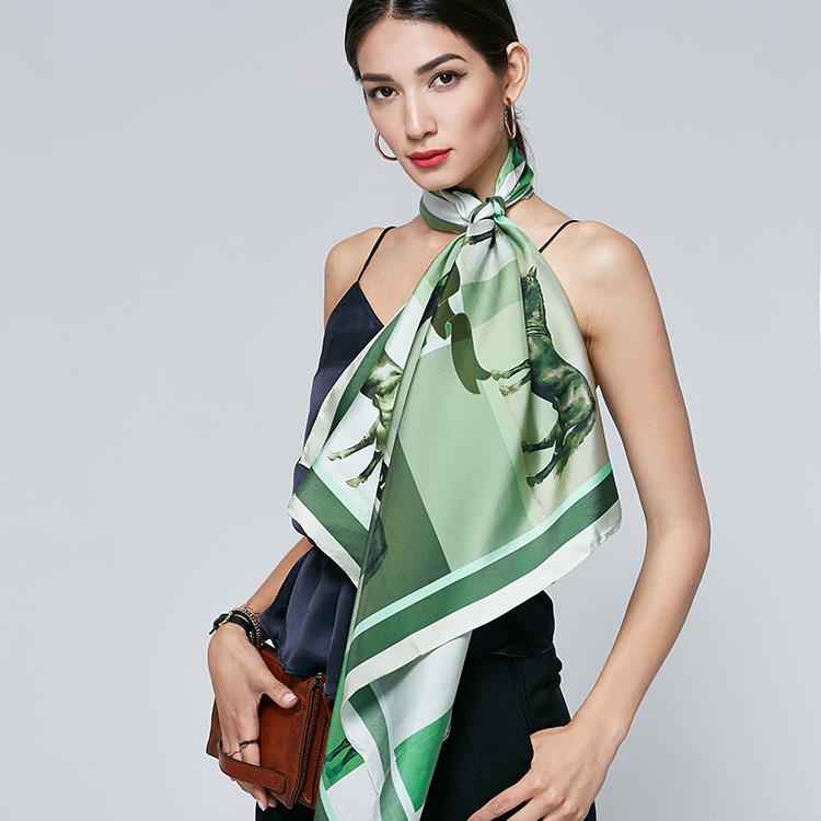 डिजाइनर रेशम स्कार्फ Designer Silk Scarves
