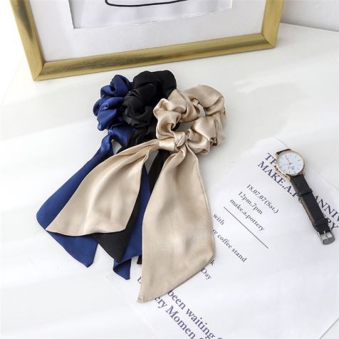 रेशम का हेयरबैंड